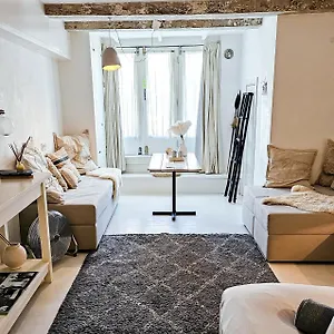 Bed & Breakfast The White Wilde - In A Historic Canalhouse From 1799 Netherlands